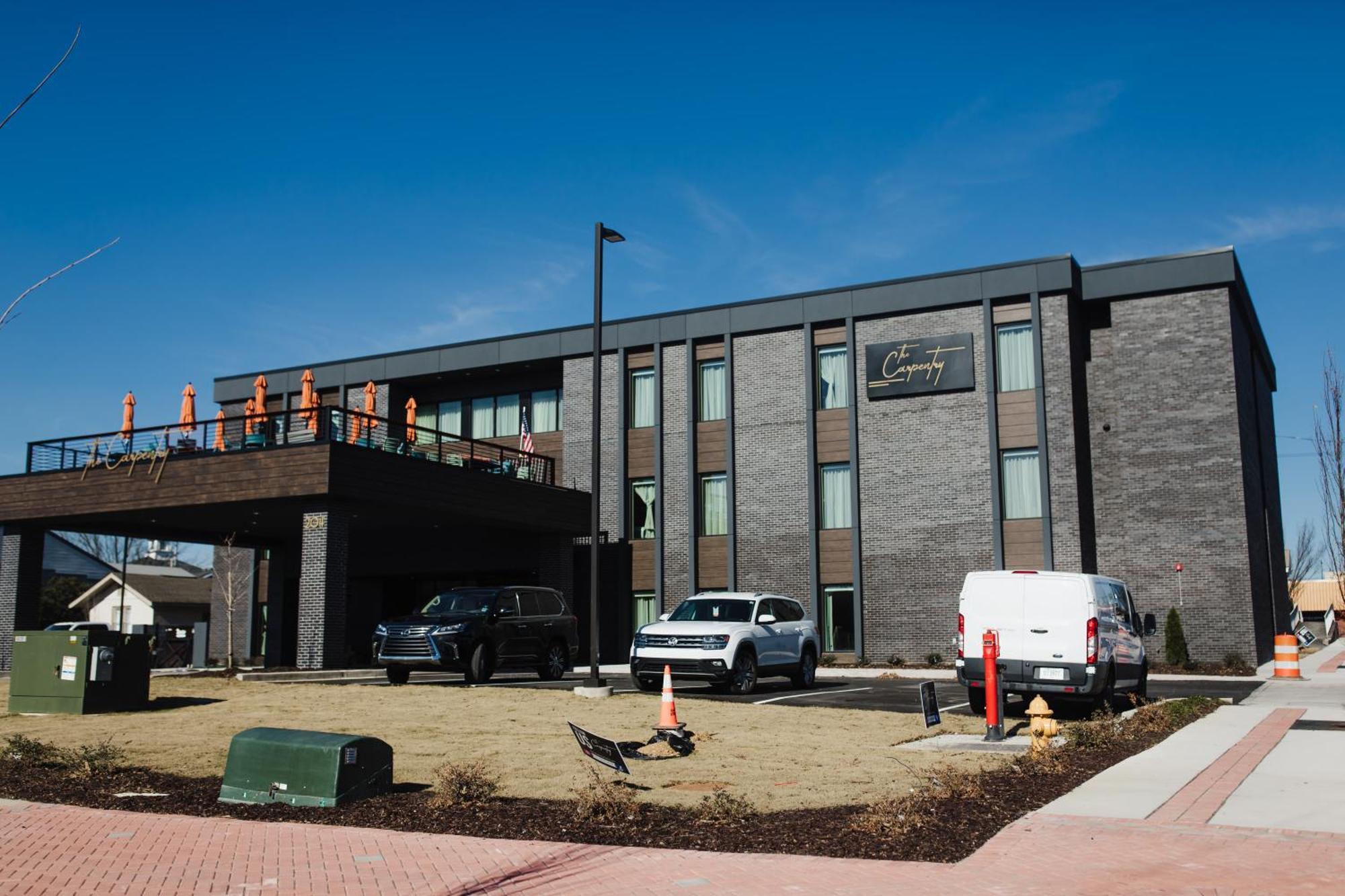 The Carpentry Hotel Dalton Bagian luar foto